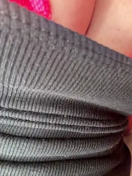 reinaass online show from April 30, 9:25 am