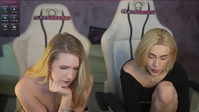 Kara cat online show from March 10, 7:40 pm