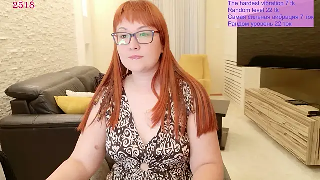 Foxy-lady online show from August 6, 3:30 pm