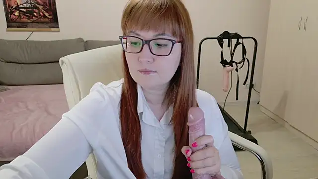 Foxy-lady online show from November 1, 11:20 pm