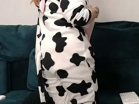 EmilyJenner online show from April 2, 2:58 pm