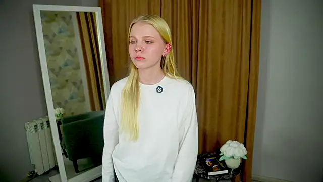 NakitaSwam online show from November 19, 11:54 am