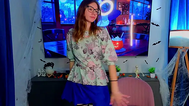 PeiMellison online show from November 25, 8:16 am