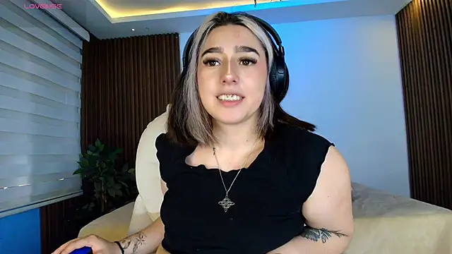 GabyRose9 online show from February 26, 7:46 pm