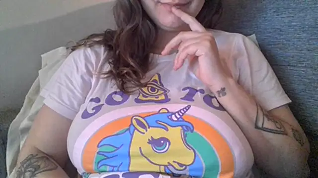 xxxluana online show from July 31, 1:17 am