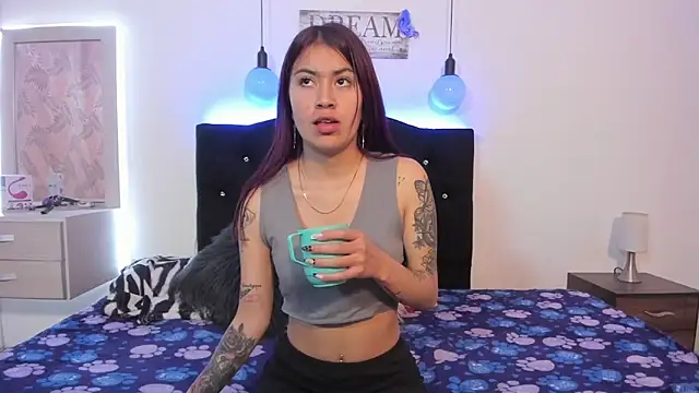 melany tits online show from December 5, 4:01 am