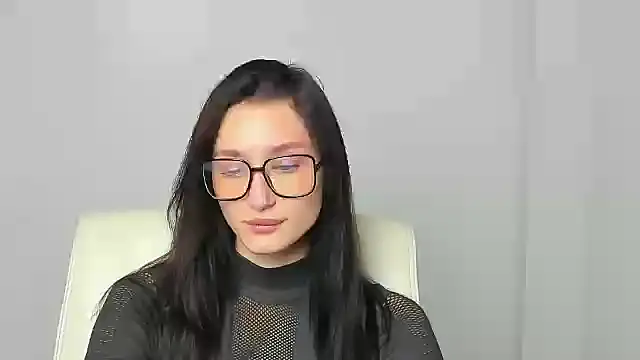 Stella XO online show from November 21, 1:13 pm