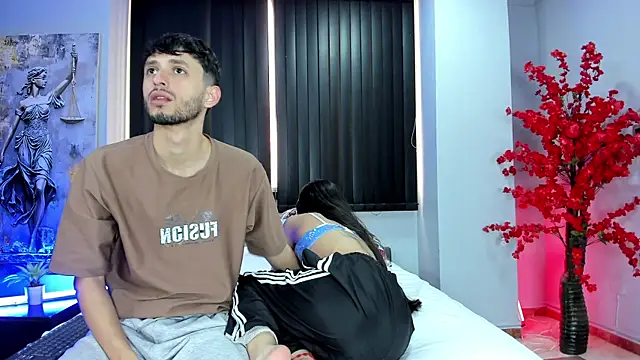 dracke and zara online show from April 14, 1:22 pm