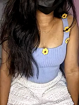 Collegecuteity online show from November 19, 7:47 pm