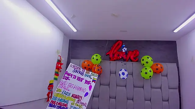 Sarita Ass online show from June 17, 4:47 am