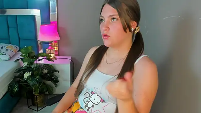 LiiaVelvet online show from March 21, 4:17 am