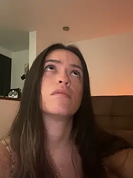 Little  Danni1 online show from April 11, 2:50 am