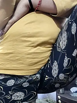 yamunna647 online show from November 22, 4:31 pm