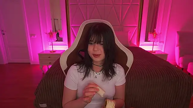 NightAylin online show from February 4, 12:13 am