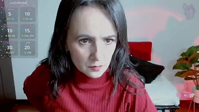 Juliana  lx online show from November 21, 1:24 pm