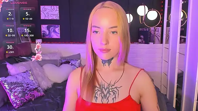 MarquiseMuse online show from March 1, 6:02 am