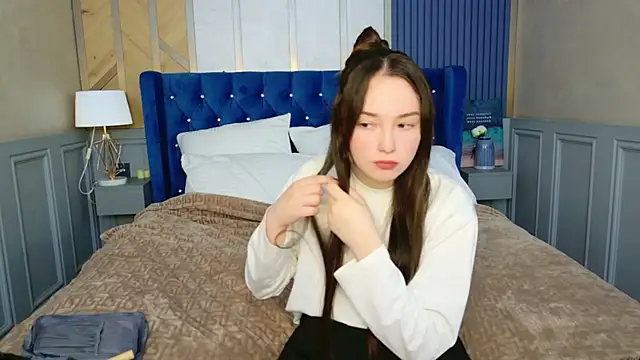 Amber Bond online show from January 16, 5:58 am