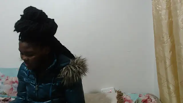 VirginPrincess06 online show from May 5, 8:12 pm