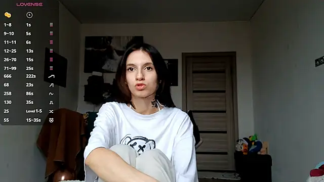 KennaElse online show from December 2, 8:05 am