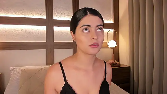 SarhaVega online show from February 1, 1:32 pm