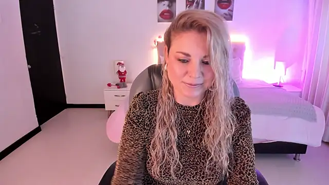 Violeta Hotter online show from November 26, 11:11 am