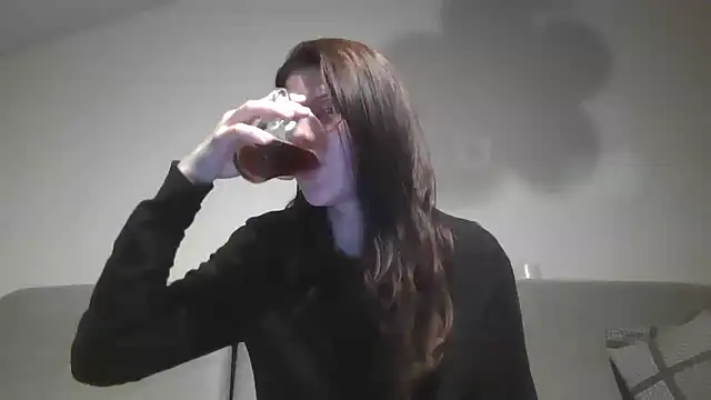 LaVostraDorothyxh online show from March 3, 8:15 pm