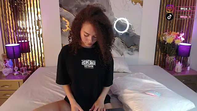 MiticaBrennet  online show from April 21, 4:19 am