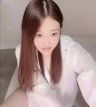 clara-cc online show from March 8, 3:27 pm