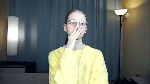 ToyaPletz online show from December 3, 5:04 pm