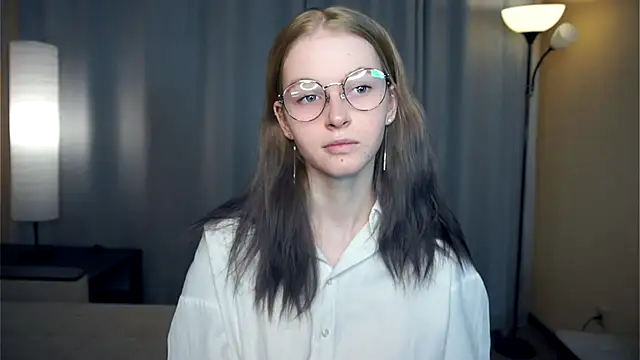 ToyaPletz online show from December 1, 5:26 pm