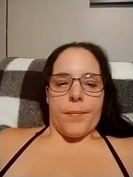 claudump online show from November 23, 8:05 am