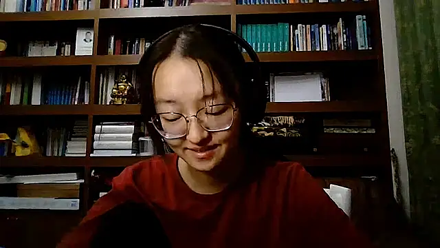 LinaClous online show from March 1, 2:28 pm