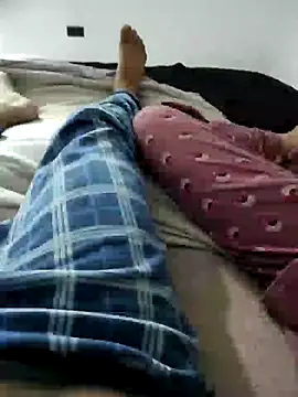 ParejaOcultaXX online show from December 14, 4:13 pm