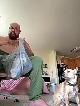 BigBearforCuddles online show from April 24, 1:58 pm