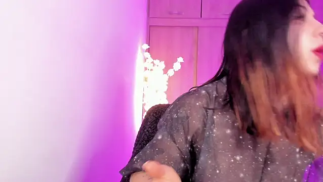 MaddieHunter online show from May 4, 3:16 pm