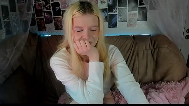 AlysaMeow online show from March 15, 12:12 am