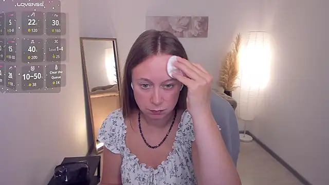 Brooke lover online show from July 12, 9:04 pm