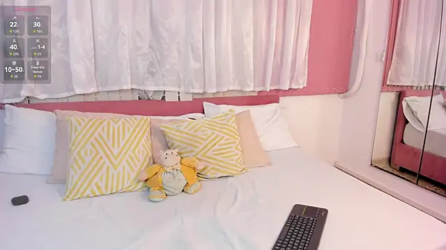 CharlotteBlossom online show from January 10, 8:13 pm