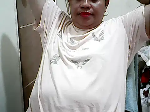 cutechubby online show from April 5, 12:31 am