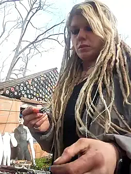 Horny hippie online show from February 8, 5:16 pm