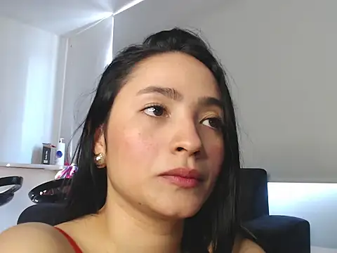 MelanieOficial online show from December 1, 3:04 pm