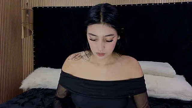 Venus Horney online show from April 11, 2:50 am