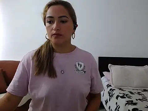 ximenaxcite19 online show from December 4, 1:13 pm