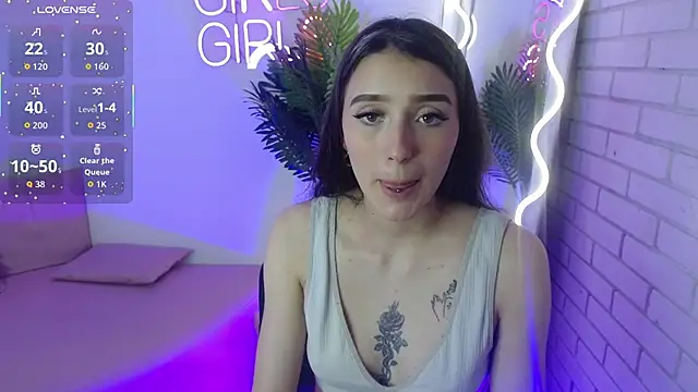 paola tay online show from November 28, 11:24 am