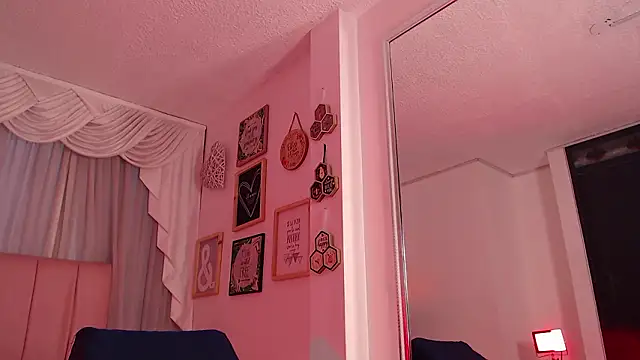 IsabelleDaza online show from March 13, 1:34 pm