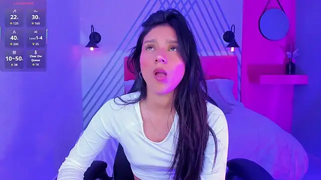 Kari Kaory online show from April 16, 1:00 pm