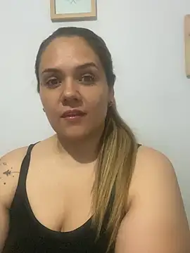 LoreinnFox online show from April 1, 3:40 am