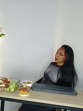 coraline vera online show from November 27, 7:39 pm