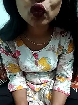 Zoyaa-Zubair online show from March 10, 8:57 pm