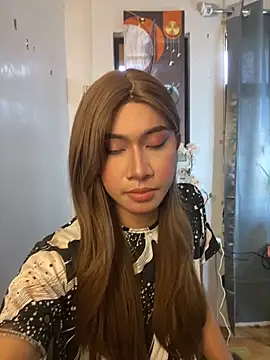  CandyTwink  online show from April 16, 1:50 am